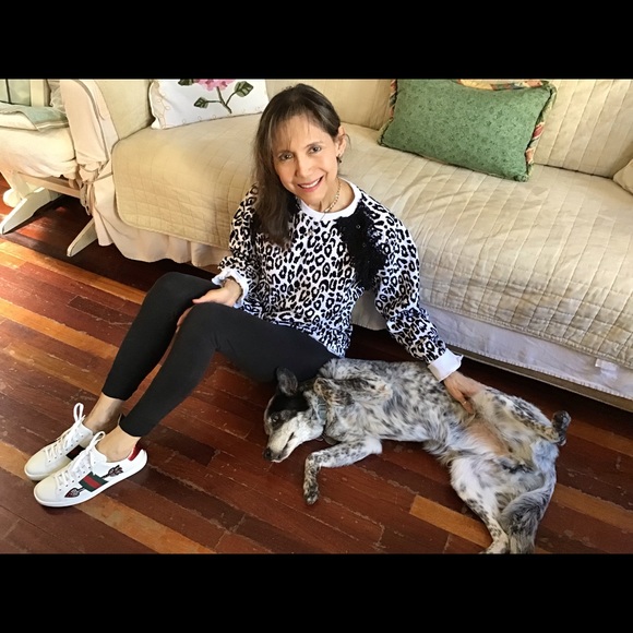 Meet your Posher, Betsy - Picture 1 of 2